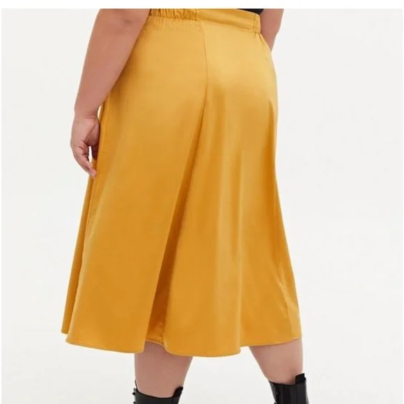 Golden Yellow satin tea length torrid skirt - Picture 3 of 8